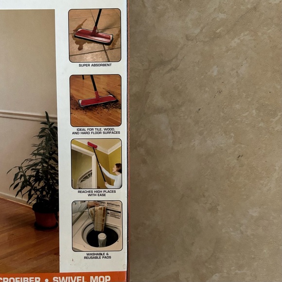 NIB Scunci Floor Mop Kit w/Microfiber Pads - Picture 7 of 7